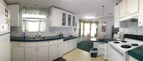913 Manatee Rd, Naples, FL 34114 photo 4