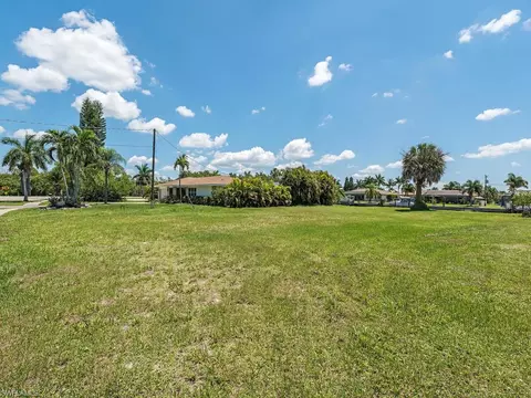 405 Capri Blvd, Naples, FL 34113 photo 5