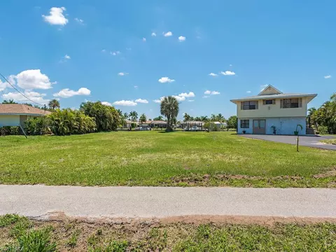405 Capri Blvd, Naples, FL 34113 photo 6