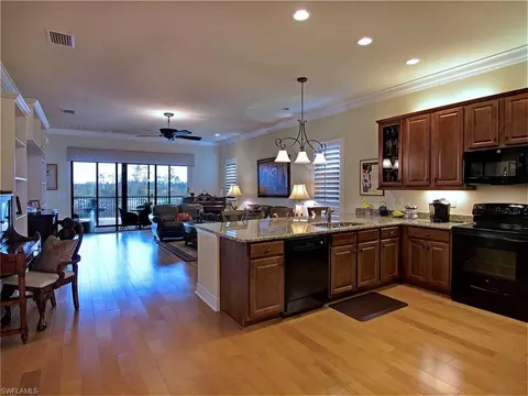 3357 Baltic Dr, Naples, FL 34119 photo 2