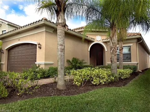 3357 Baltic Dr, Naples, FL 34119 photo 1