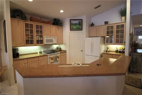 7851 Classics Ct #202, Estero, FL 33928 photo 9