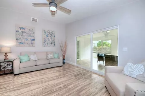 592 99th Ave N, Naples, FL 34108 photo 4
