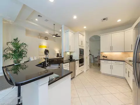 4855 Cerromar Dr, Naples, FL 34112 photo 5