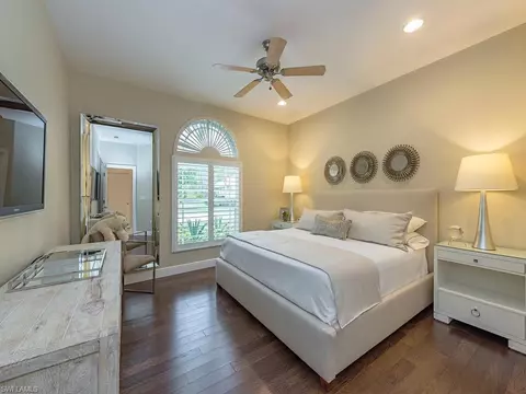4855 Cerromar Dr, Naples, FL 34112 photo 9