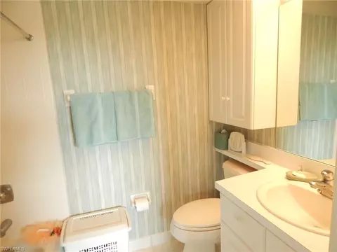21 High Point Cir E #404, Naples, FL 34103 photo 9