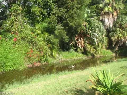 5009 Berkeley Dr, Naples, FL 34112 photo 23