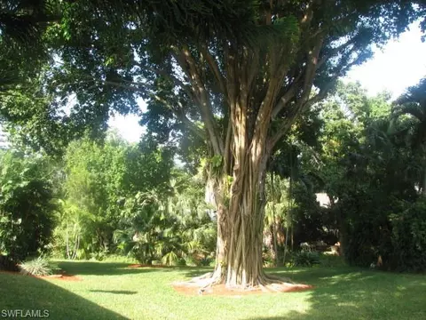 5009 Berkeley Dr, Naples, FL 34112 photo 21