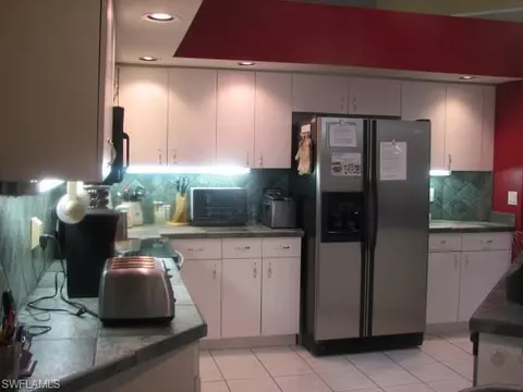 5009 Berkeley Dr, Naples, FL 34112 photo 9