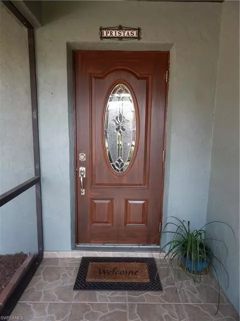 149 Mentor Dr, Naples, FL 34110 photo 2