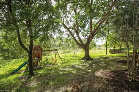 267 Burnt Pine Dr, Naples, FL 34119 photo 14