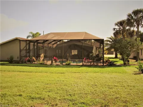 563 Cypress Way E, Naples, FL 34110 photo 4