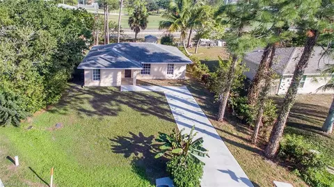 5370 Texas Ave, Naples, FL 34113 photo 2