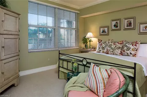 425 Dockside Dr #305, Naples, FL 34110 photo 10