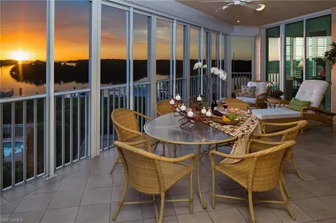 425 Dockside Dr #305, Naples, FL 34110 photo 3