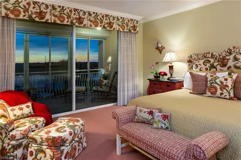 425 Dockside Dr #305, Naples, FL 34110 photo 8