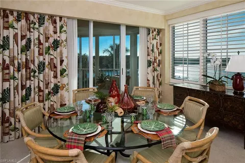 425 Dockside Dr #305, Naples, FL 34110 photo 5
