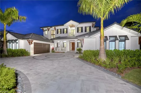 623 Binnacle Dr, Naples, FL 34103 photo 1
