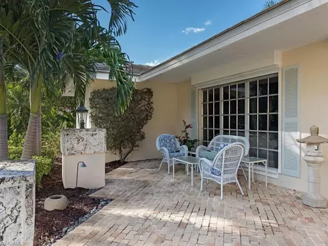 421 Wedge Dr, Naples, FL 34103 photo 20