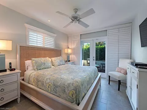 421 Wedge Dr, Naples, FL 34103 photo 12