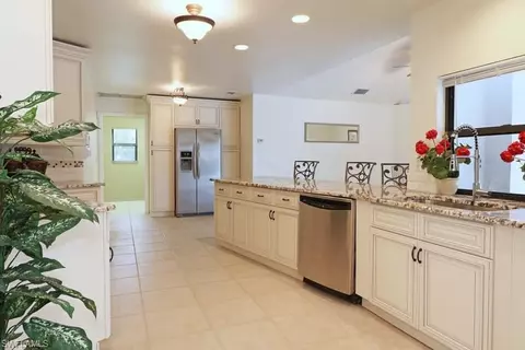 80 Valley Stream Ln, Naples, FL 34113 photo 1