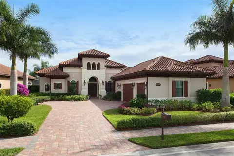 6488 Costa Cir, Naples, FL 34113 photo 2