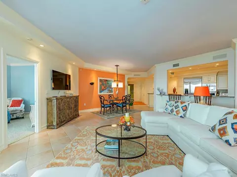60 Seagate Dr #804, Naples, FL 34103 photo 5