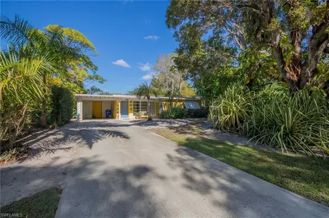 541 2nd Ave N, Naples, FL 34102 photo 1