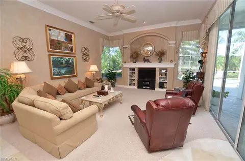 402 Edgemere Way E, Naples, FL 34105 photo 10