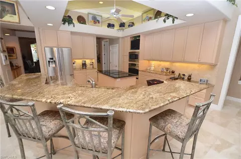 402 Edgemere Way E, Naples, FL 34105 photo 14