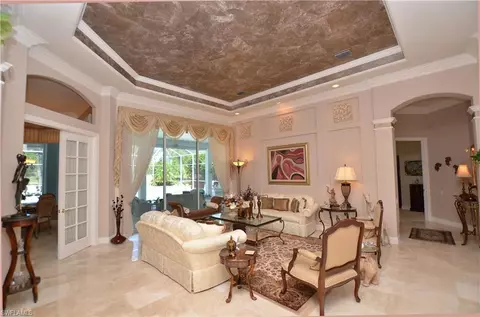 402 Edgemere Way E, Naples, FL 34105 photo 3