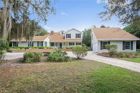 400 Cocohatchee Blvd, Naples, FL 34110 photo 1