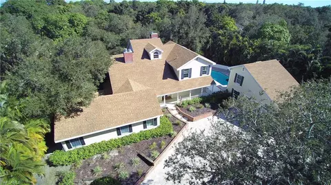 400 Cocohatchee Blvd, Naples, FL 34110 photo 4