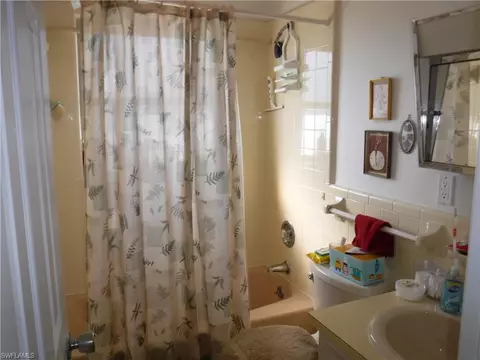 4822 Devon Cir, Naples, FL 34112 photo 15