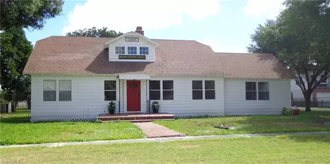 215 E Arcade Ave, Clewiston, FL 33440 photo 1