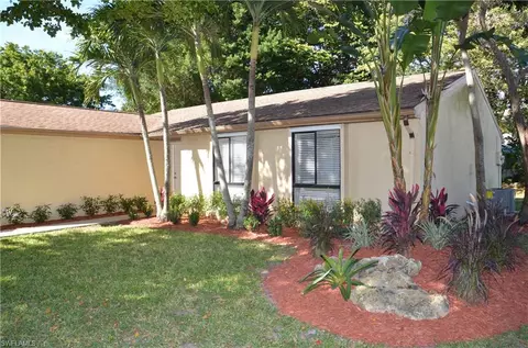 533 Landmark Dr, Naples, FL 34112 photo 2