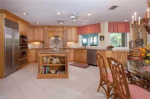 701 Pineside Ln, Naples, FL 34108 photo 4