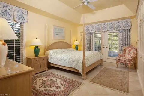 701 Pineside Ln, Naples, FL 34108 photo 8