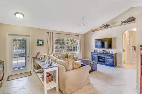511 14th St SE, Naples, FL 34117 photo 6