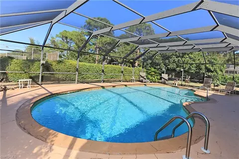 585 Whispering Pine Ln, Naples, FL 34103 photo 21