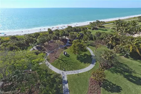 585 Whispering Pine Ln, Naples, FL 34103 photo 23