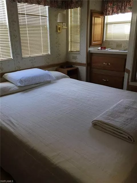 4550 Candlestick Ct E, Estero, FL 33928 photo 5
