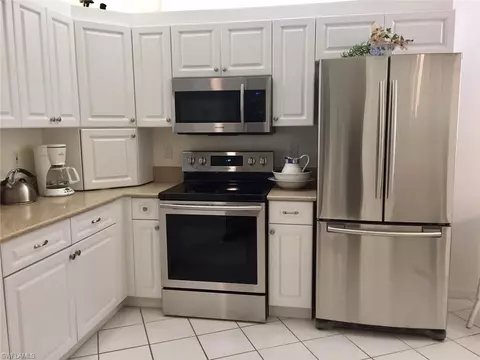 8395 Excalibur Cir #E2, Naples, FL 34108 photo 4