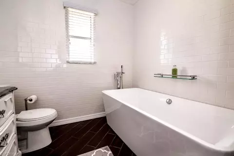 1082 Bluebird St, Naples, FL 34104 photo 14