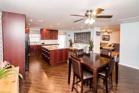 1082 Bluebird St, Naples, FL 34104 photo 7