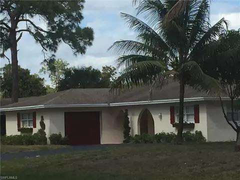 1082 Bluebird St, Naples, FL 34104 photo 25