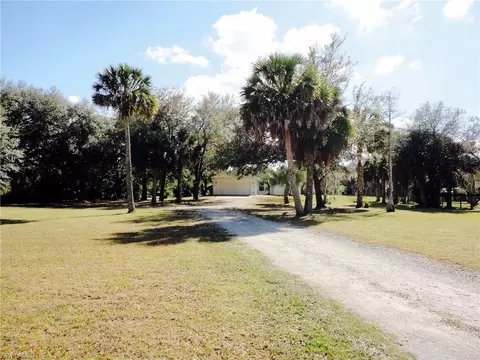 2560 White Blvd, Naples, FL 34117 photo 2