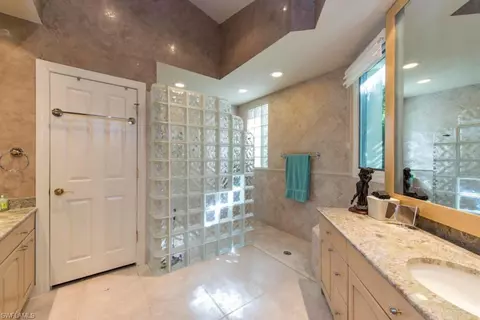 883 Turtle Ct, Naples, FL 34108 photo 8
