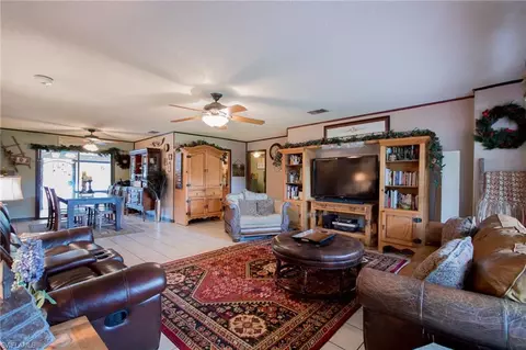 140 Evans Rd, Labelle, FL 33935 photo 4