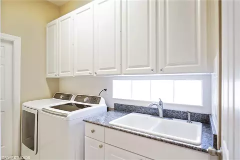 7646 Hernando Ct, Naples, FL 34114 photo 13